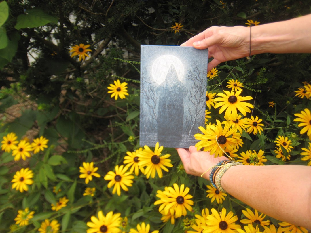 CROOKED HOUSES anthology by Egaeus Press